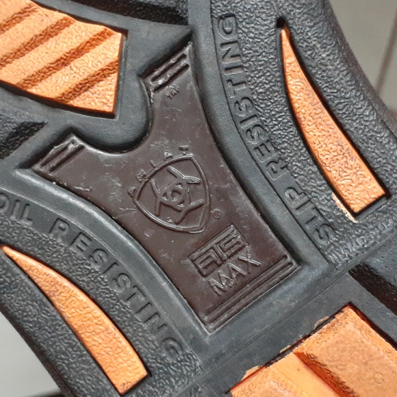 ARIAT WORK BOOTS - Picture 10 of 12